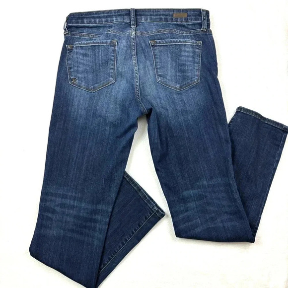 Kut from the Kloth Catherine Boyfriend Distress Med Wash Ankle Jeans Size 8 - Picture 3 of 16